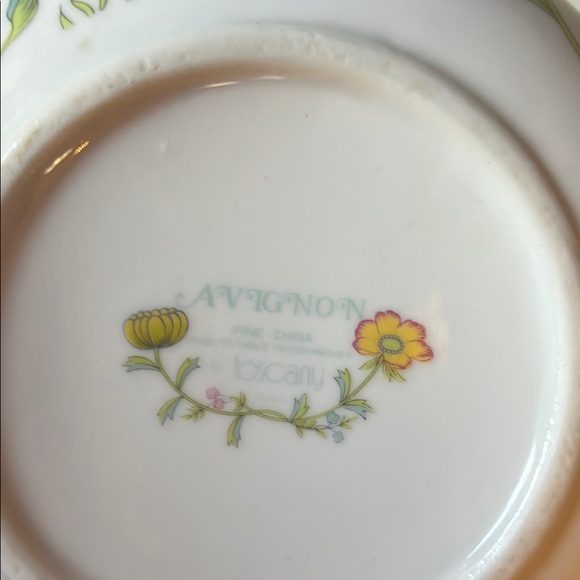 Avignon Tuscany Floral Ceramic Teapot - Picture 2 of 7